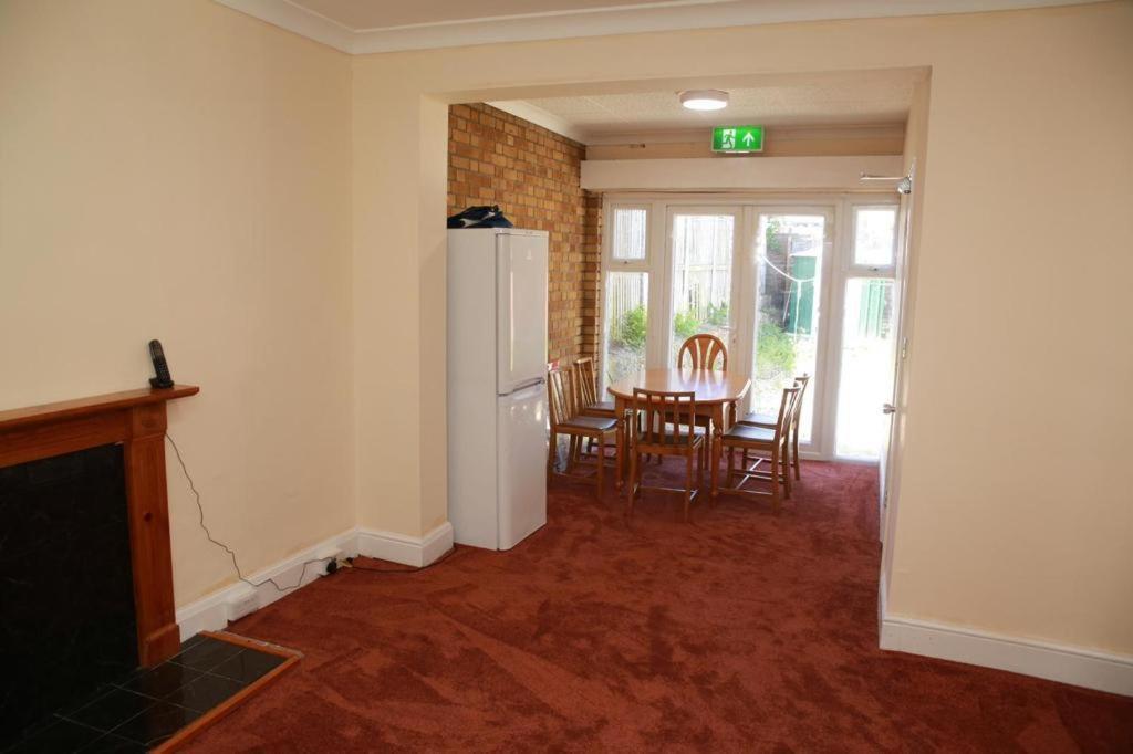 Congress Road Abbeywood Appartamento Abbey Wood Esterno foto